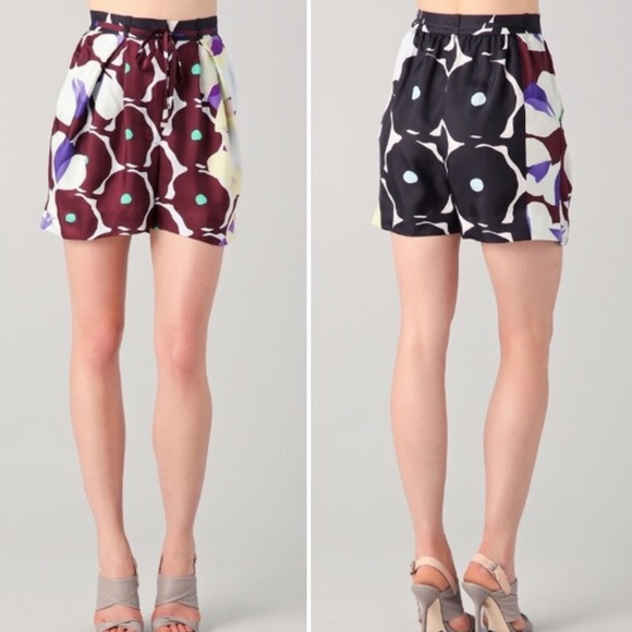 Diane Von Furstenberg DVF Donovan Shorts in Pop Meadow Brown - Picture 1 of 7